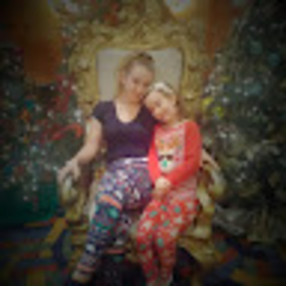 Meet your Posher, Tina - Picture 1 of 1